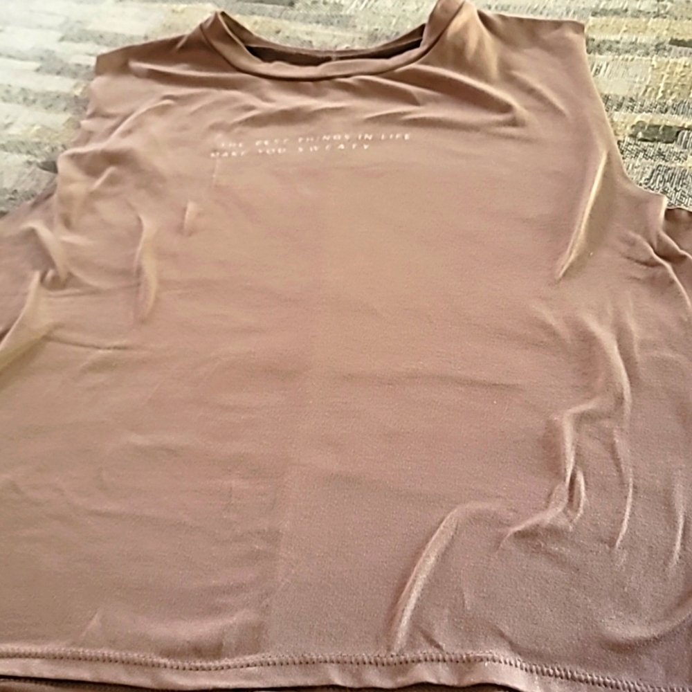 Workout shirt